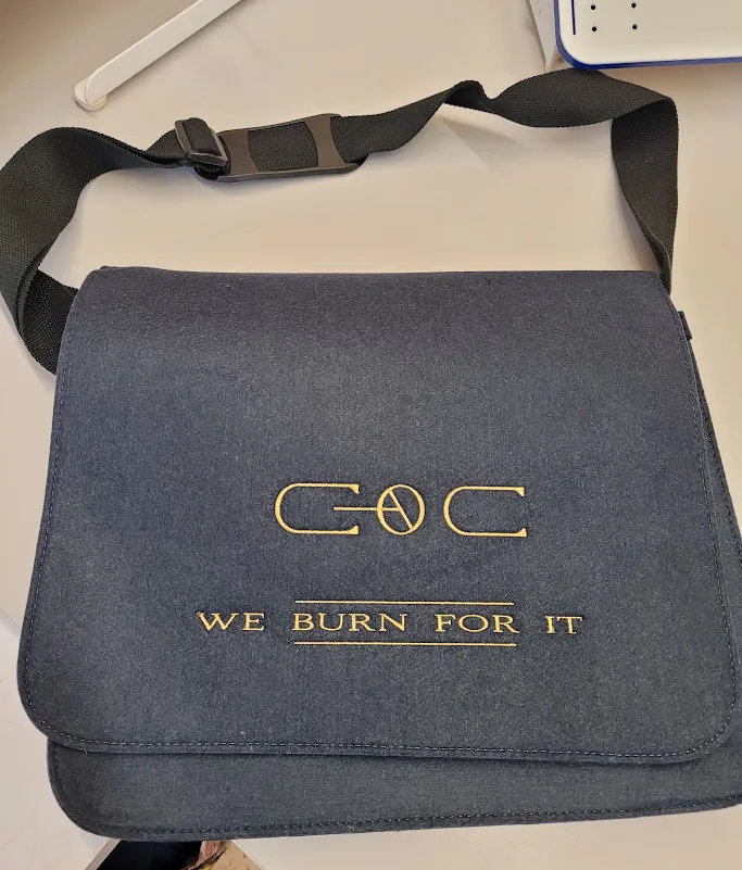 Stickerei auf Tasche